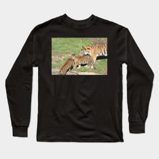 Tiger Family Long Sleeve T-Shirt